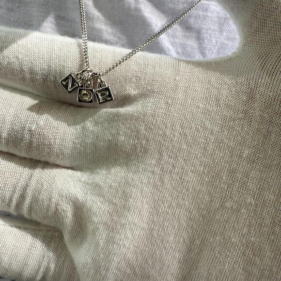 Nina Ricci Cube Pendant Necklace Rhodium Plated Pendant Swarovski Signed - Picture 2 of 9